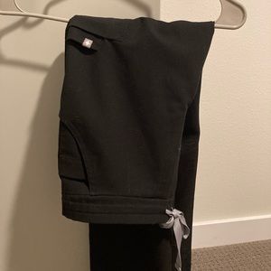 FIGS XS black skinny yola